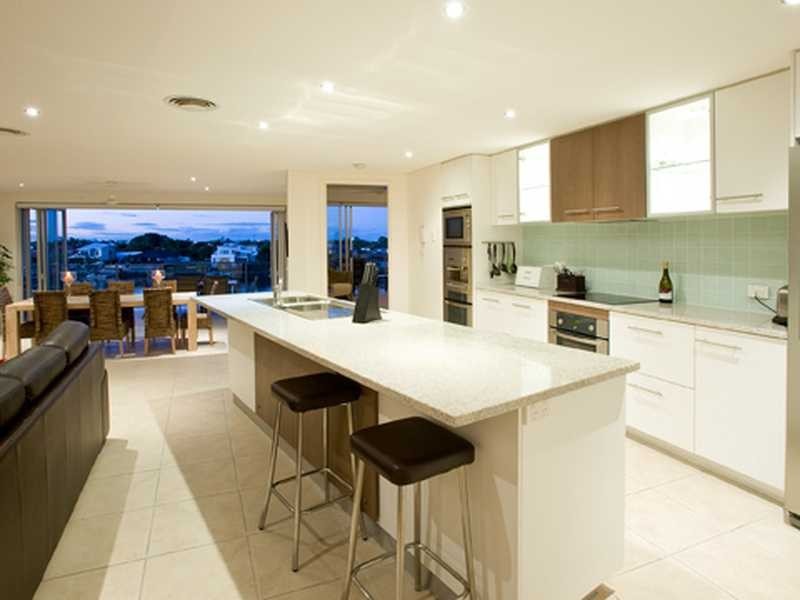 Apartment/13 / 7 Grand Parade, Kawana Island QLD 4575