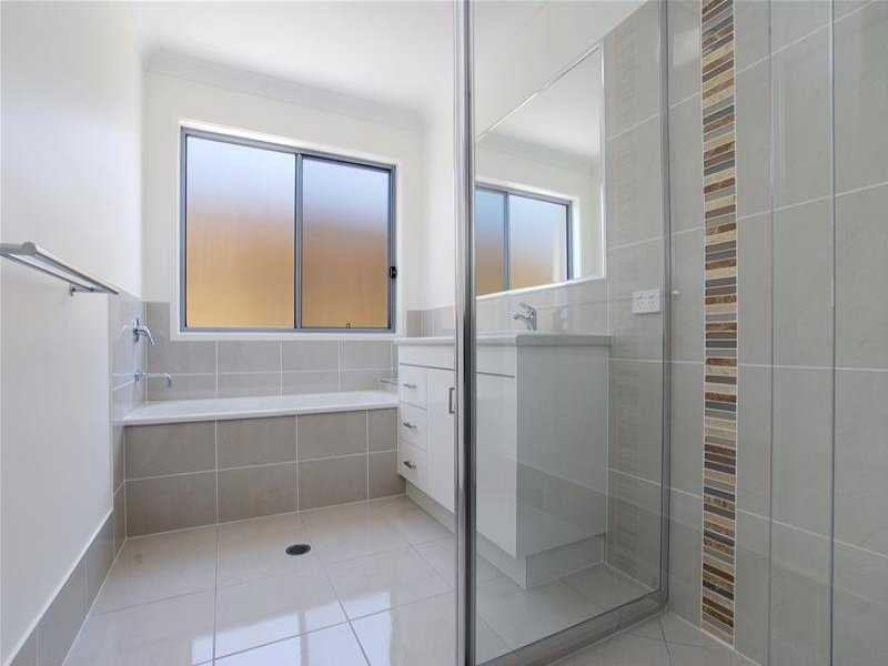 Unit 2/1 Tarshaw Street, Bli Bli QLD 4560