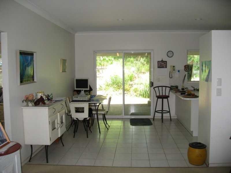 32 Suzen Court, Mooloolah Valley QLD 4553