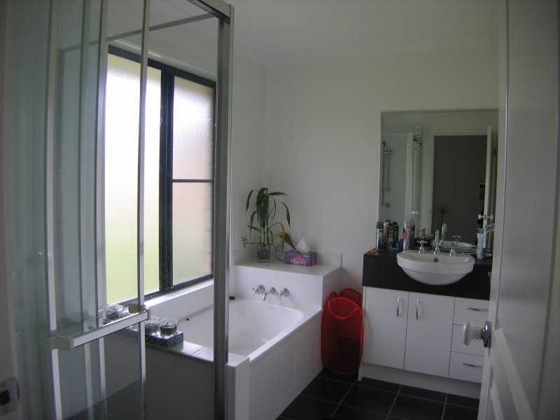 4 Oldham Court, Mooloolah Valley QLD 4553