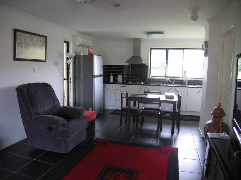 4 Oldham Court, Mooloolah Valley QLD 4553