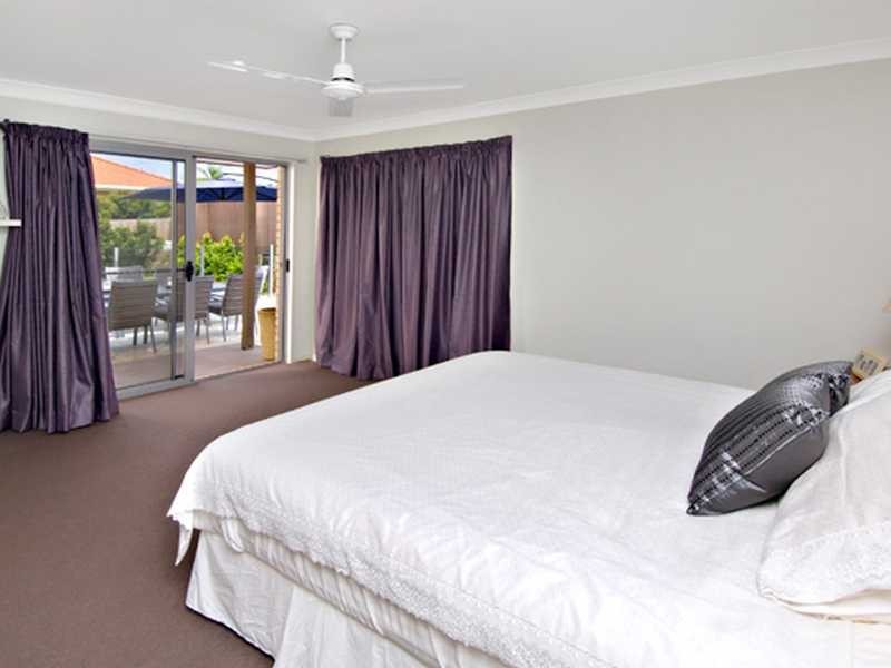 Villa 2/16 Bright Court, Burnside QLD 4560