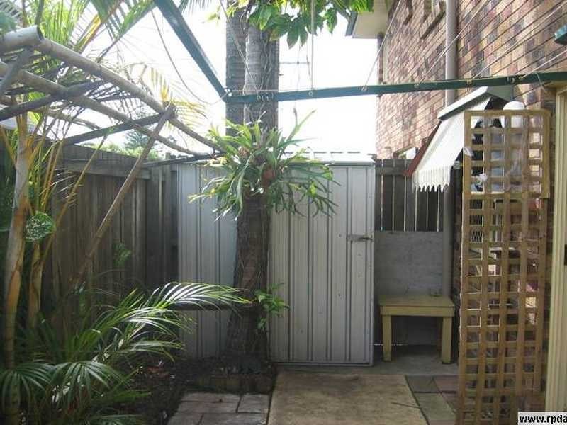 Unit 2/27 Baden Powell Street, Maroochydore QLD 4558