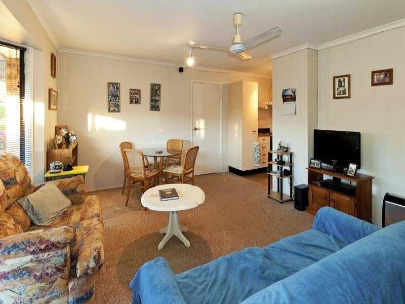 Unit 27/10 Melody Court, Warana QLD 4575