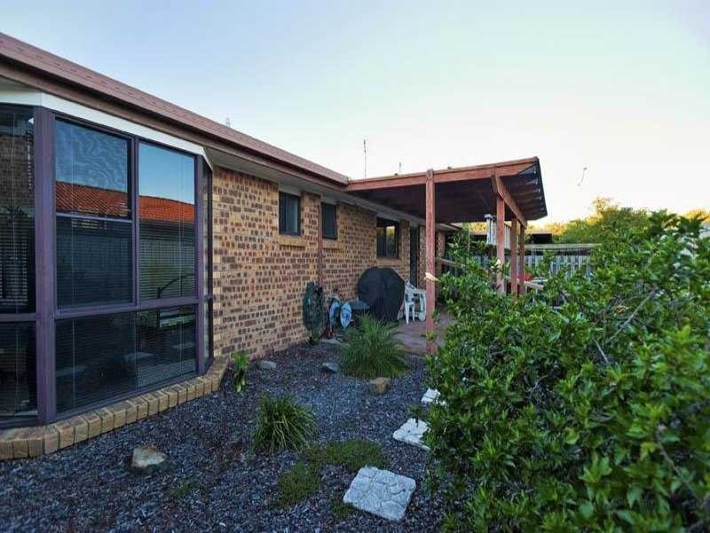 Unit 27/10 Melody Court, Warana QLD 4575