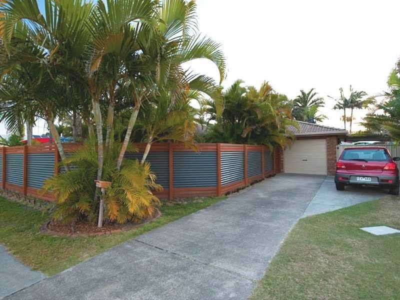 24 Currawan Street, Warana QLD 4575