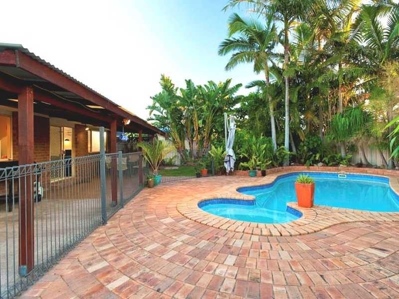 24 Currawan Street, Warana QLD 4575