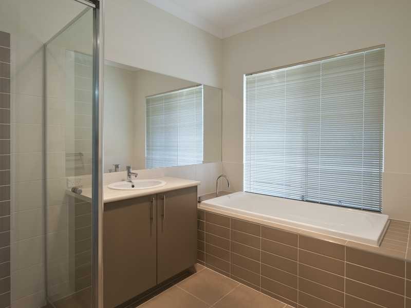 13 Orientation Place, Nambour QLD 4560