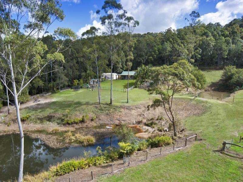 246 Paskins Road, Palmwoods QLD 4555