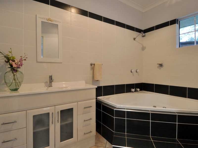 246 Paskins Road, Palmwoods QLD 4555