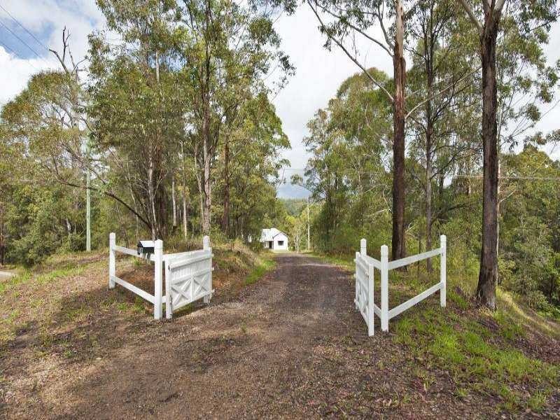 14 Hutchinsons Road, Ilkley QLD 4554
