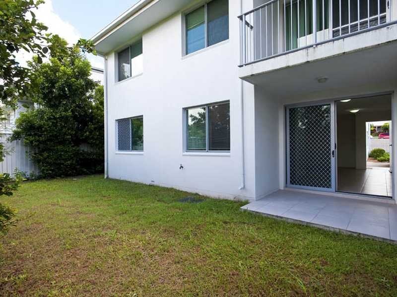 8A Low Street, Yandina QLD 4561