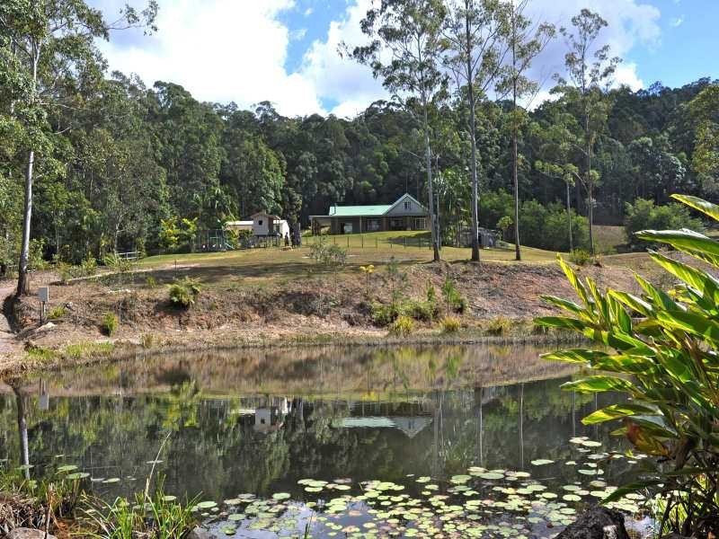 246 Paskins Road, Palmwoods QLD 4555