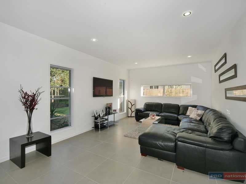 16 Albany Street, Sippy Downs QLD 4556