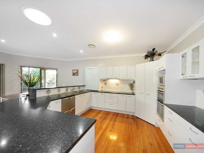 19 Walgarri Drive, Tanawha QLD 4556