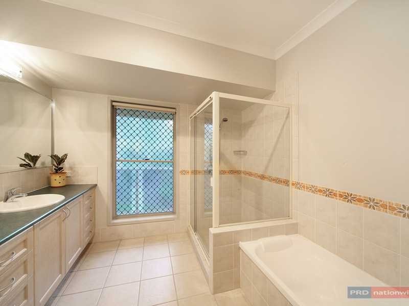 19 Walgarri Drive, Tanawha QLD 4556