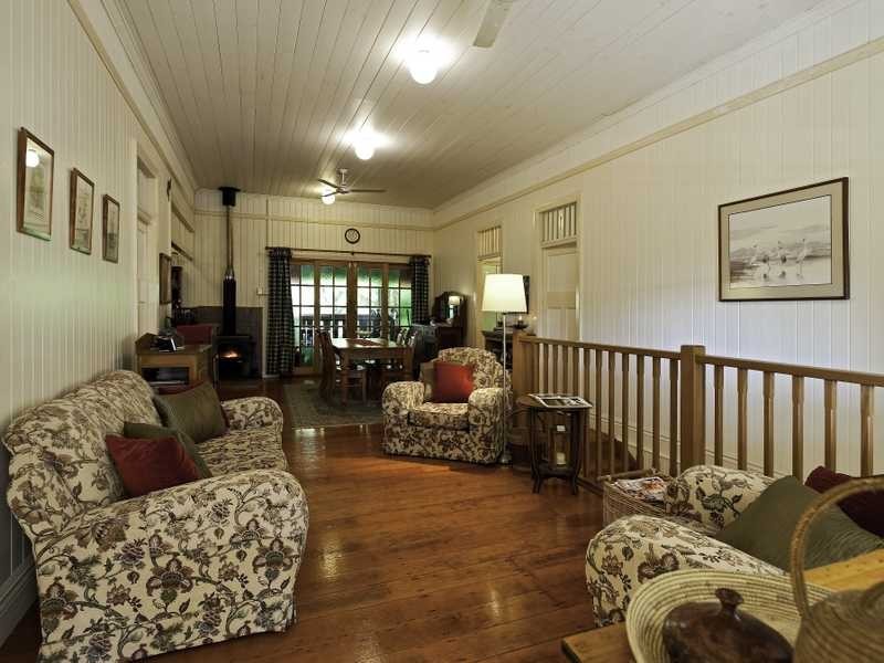 2 Perrins Road, Palmwoods QLD 4555