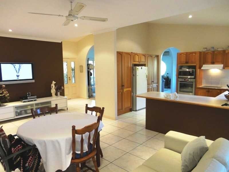 2 Shottesbrook Court, Buderim QLD 4556