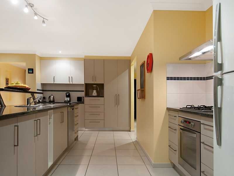 8 Paynters Pocket Avenue, Palmwoods QLD 4555