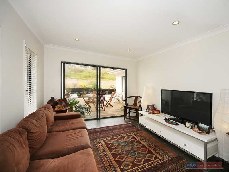6 Bowers Court, Woombye QLD 4559