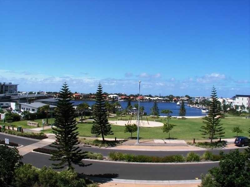 38/387 Grand Parade, Parrearra QLD 4575