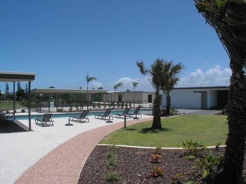 38/387 Grand Parade, Parrearra QLD 4575