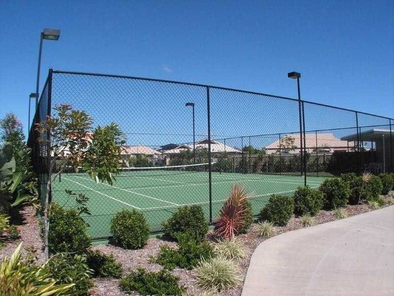 38/387 Grand Parade, Parrearra QLD 4575