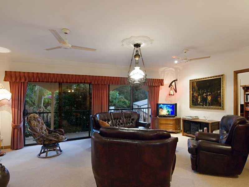 1 Main Creek Rd, Tanawha QLD 4556