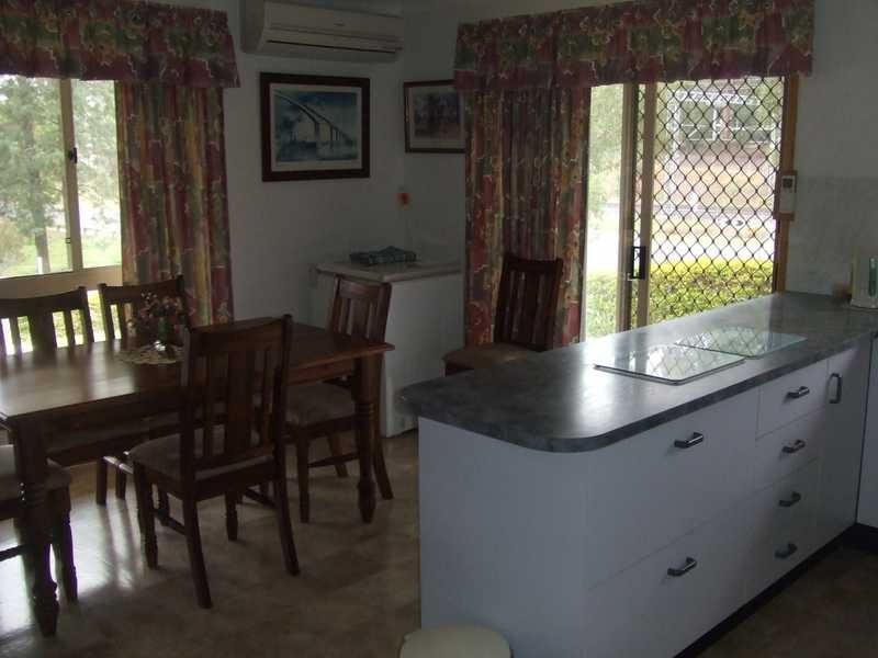 2 Palm Grove Court, Palmwoods QLD 4555