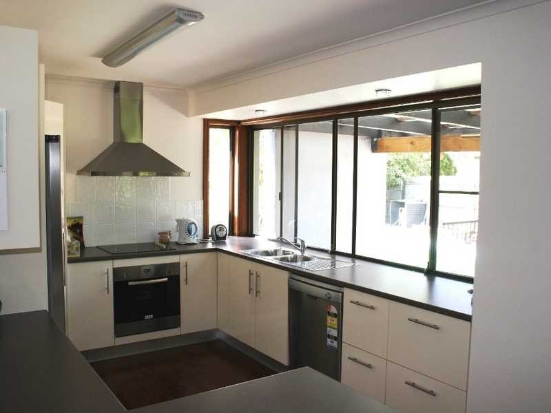 61 Sunbird Chase, Parrearra QLD 4575