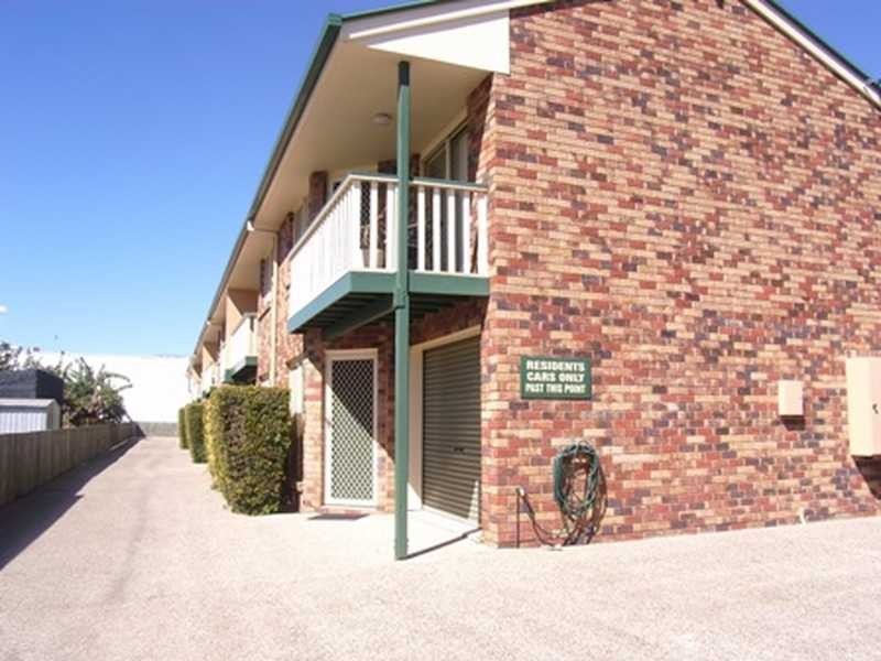 Unit 2/27 Baden Powell Street, Maroochydore QLD 4558