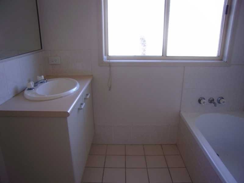 Unit 2/27 Baden Powell Street, Maroochydore QLD 4558