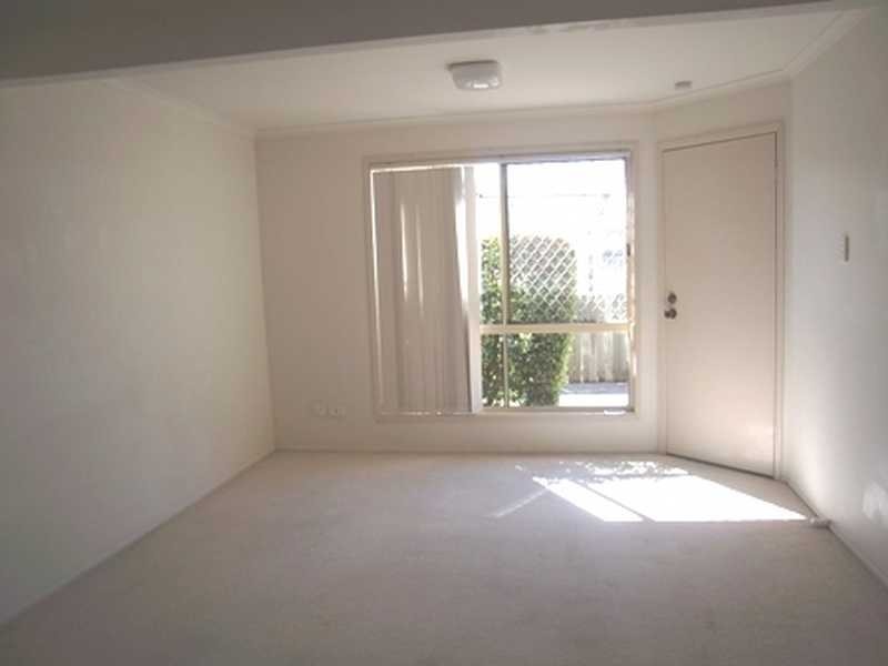 Unit 2/27 Baden Powell Street, Maroochydore QLD 4558