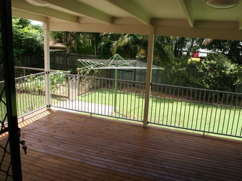 13 Bairnsdale St West, Buderim QLD 4556