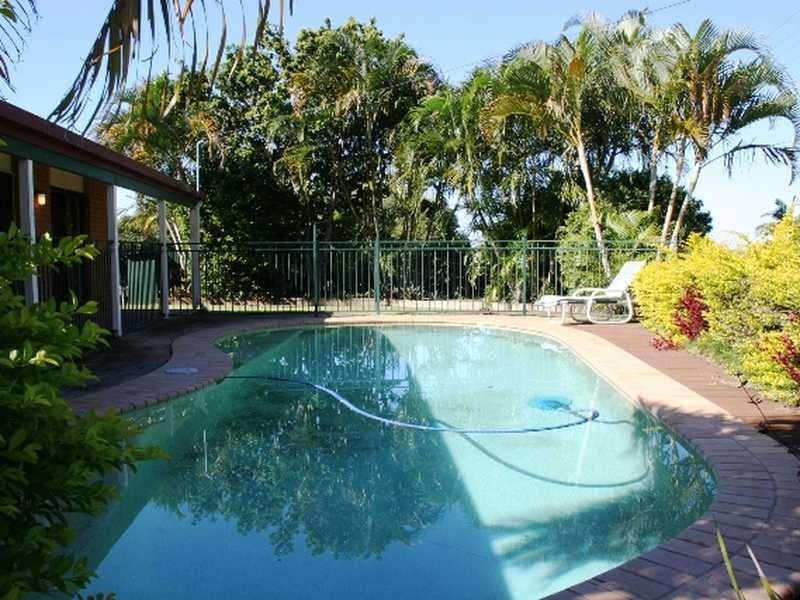 6 Boroko Place, Bli Bli QLD 4560