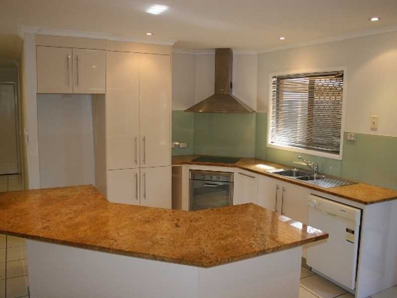6 Boroko Place, Bli Bli QLD 4560