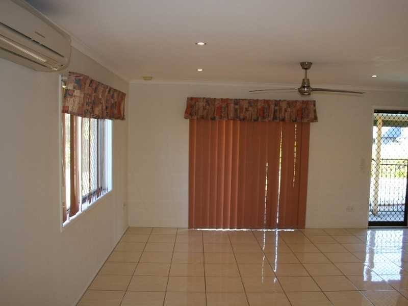 6 Boroko Place, Bli Bli QLD 4560