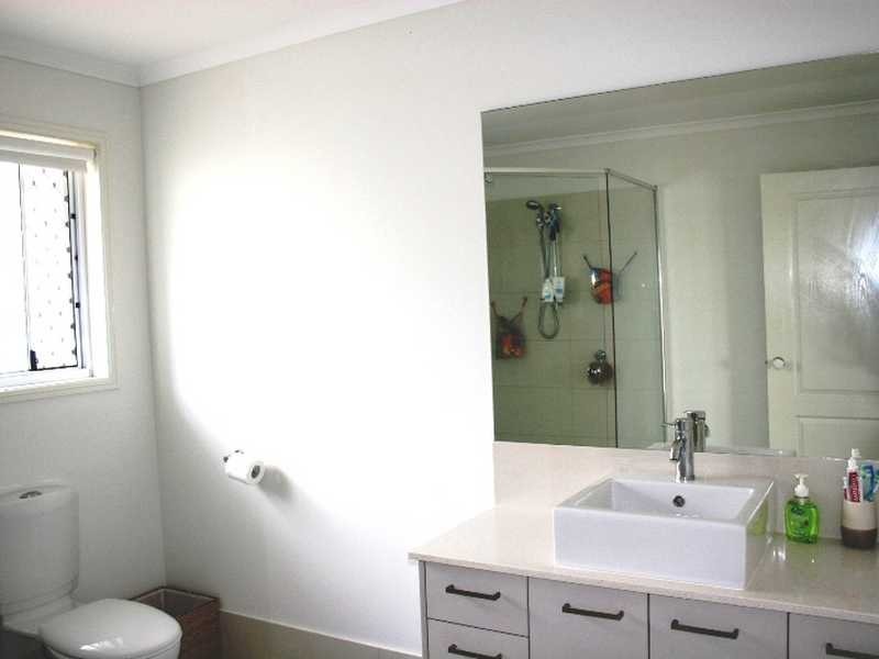 8 Maidstone Crescent, Peregian Springs QLD 4573