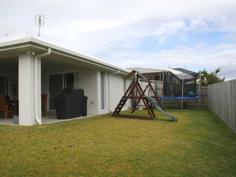 8 Maidstone Crescent, Peregian Springs QLD 4573