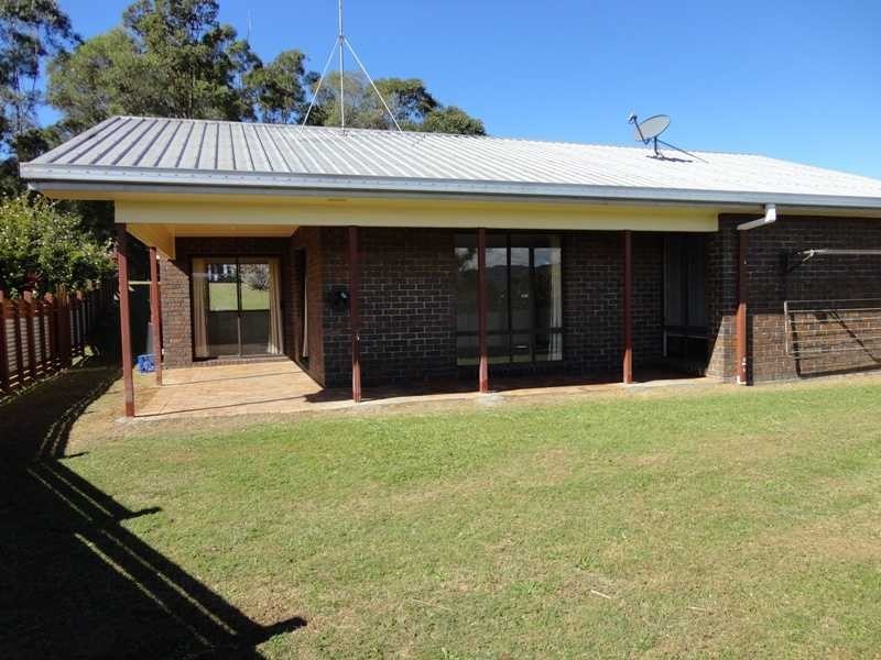 18 Mc Kays Lane, Palmwoods QLD 4555