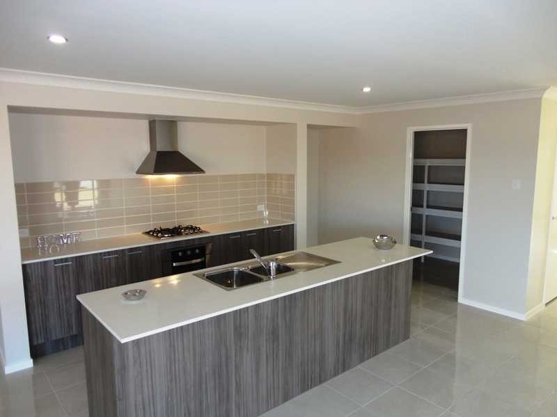 24 Lamatia Drive, Mountain Creek QLD 4557