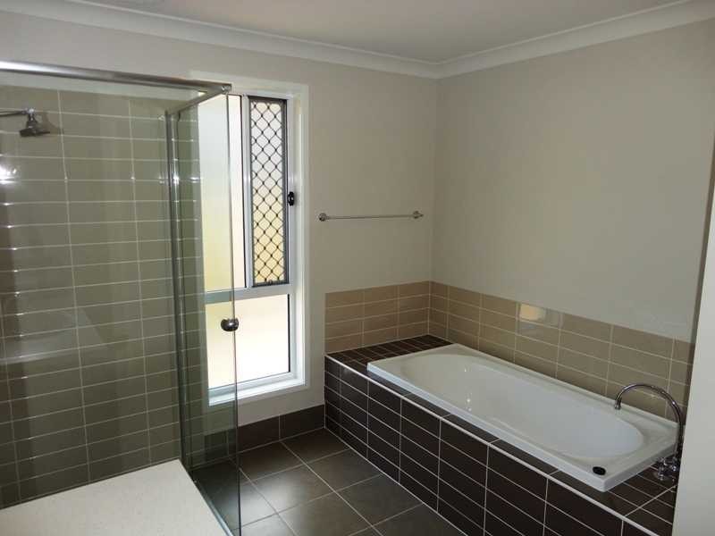 24 Lamatia Drive, Mountain Creek QLD 4557