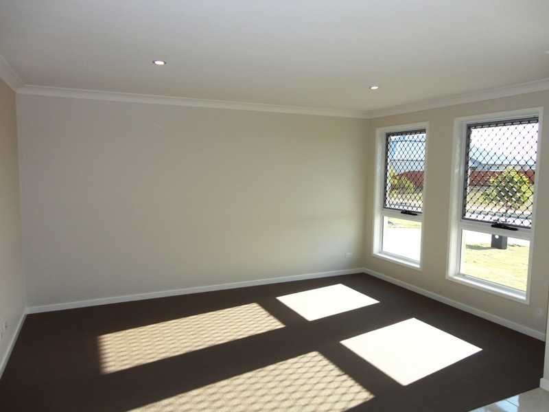 24 Lamatia Drive, Mountain Creek QLD 4557