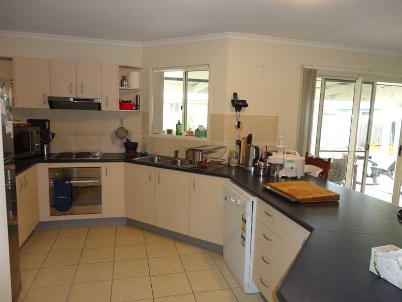 10 Pembroke Crescent, Sippy Downs QLD 4556