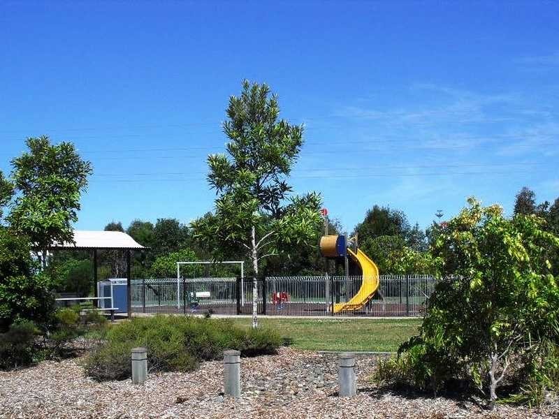6 Creekside Drive, Sippy Downs QLD 4556