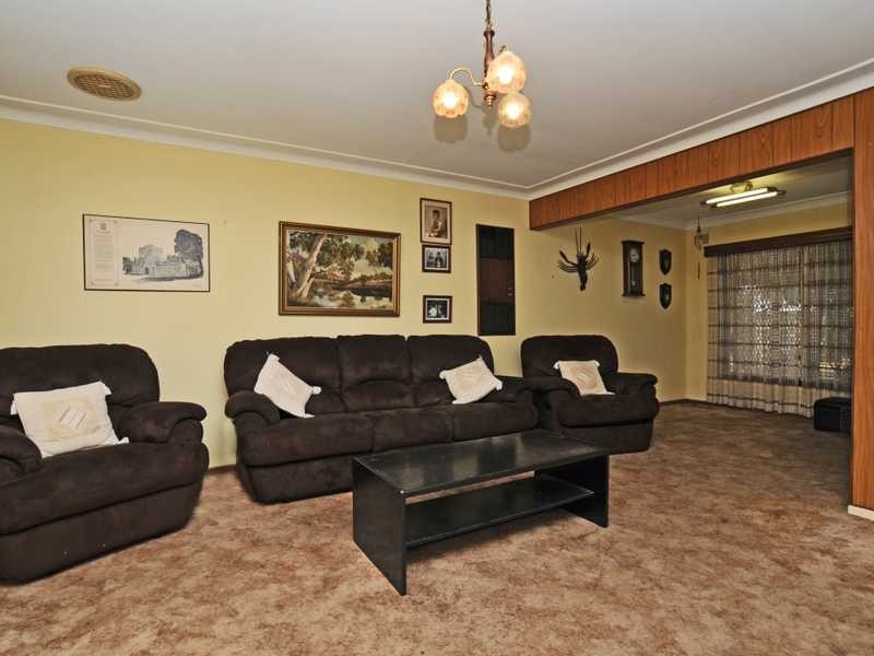 33 Perth Ave, East Maitland NSW 2323