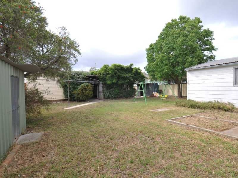 33 Perth Ave, East Maitland NSW 2323