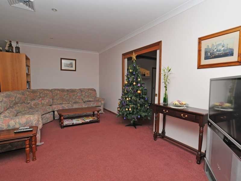 1 Douglas Close, Largs NSW 2320