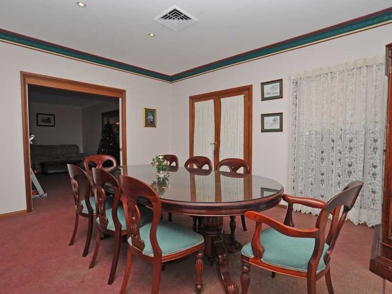 1 Douglas Close, Largs NSW 2320