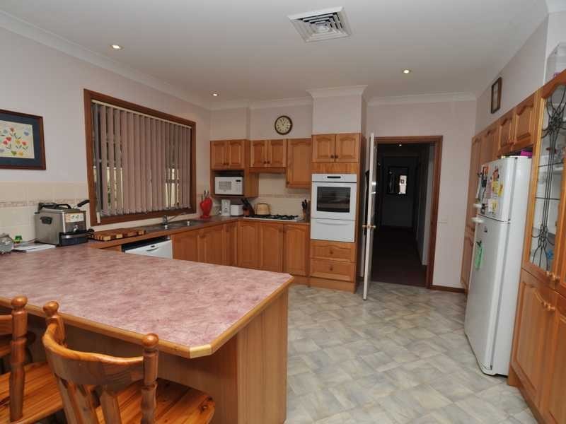 1 Douglas Close, Largs NSW 2320